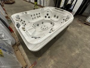 Jacuzzi J-495/Platinum/Silverwood, 2015